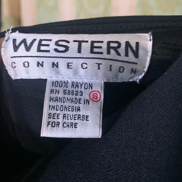 Vintage Black Western Connection Top With Black and Gold Sequin Size Small - Picture 4 of 4